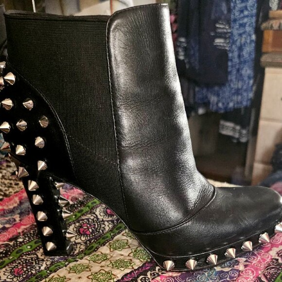 Italian made, Vero Cuoio, Black, Spiked, Ankle Boots - Picture 4 of 13
